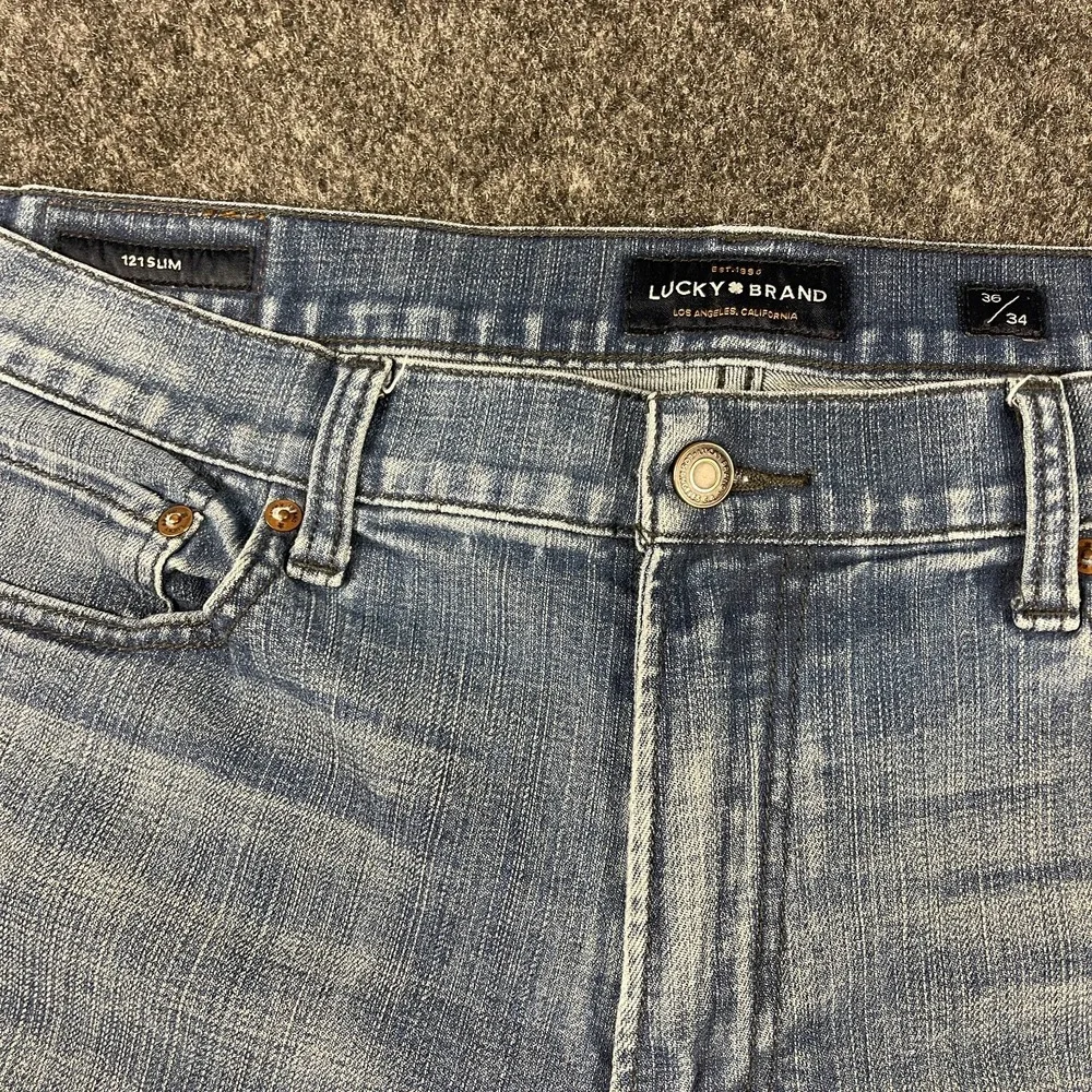 Lucky Brand 121 Slim Jeans Mens 36x34 Medium Light Wash Blue Denim Faded Casual